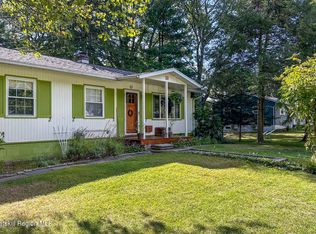 28 Harrington St, New Paltz, NY 12561