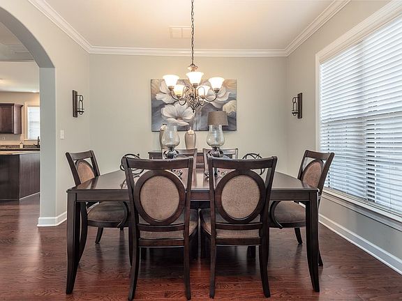 5th image of 4992 Laurel Greens Dr