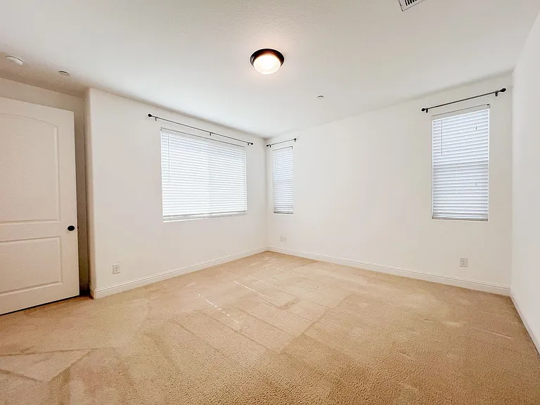 8428 Amber Valley Ln — Photo 39