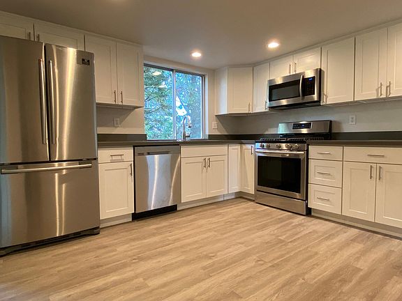 2nd image of 10512 NE 123rd Ct