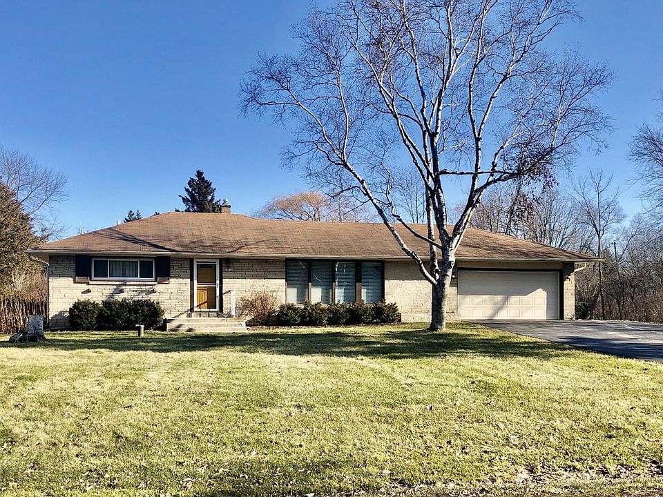 1st image of 10216 N Greenview Dr