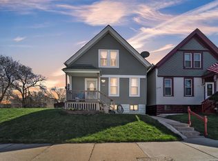 1027 W Pierce St, Milwaukee, WI 53204