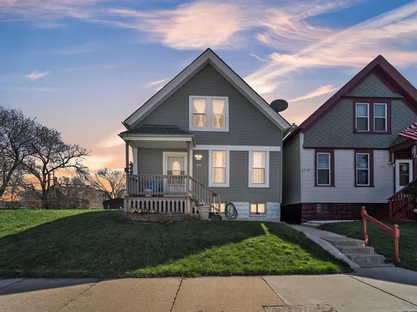 1027 West Pierce STREET, Milwaukee, WI 53204