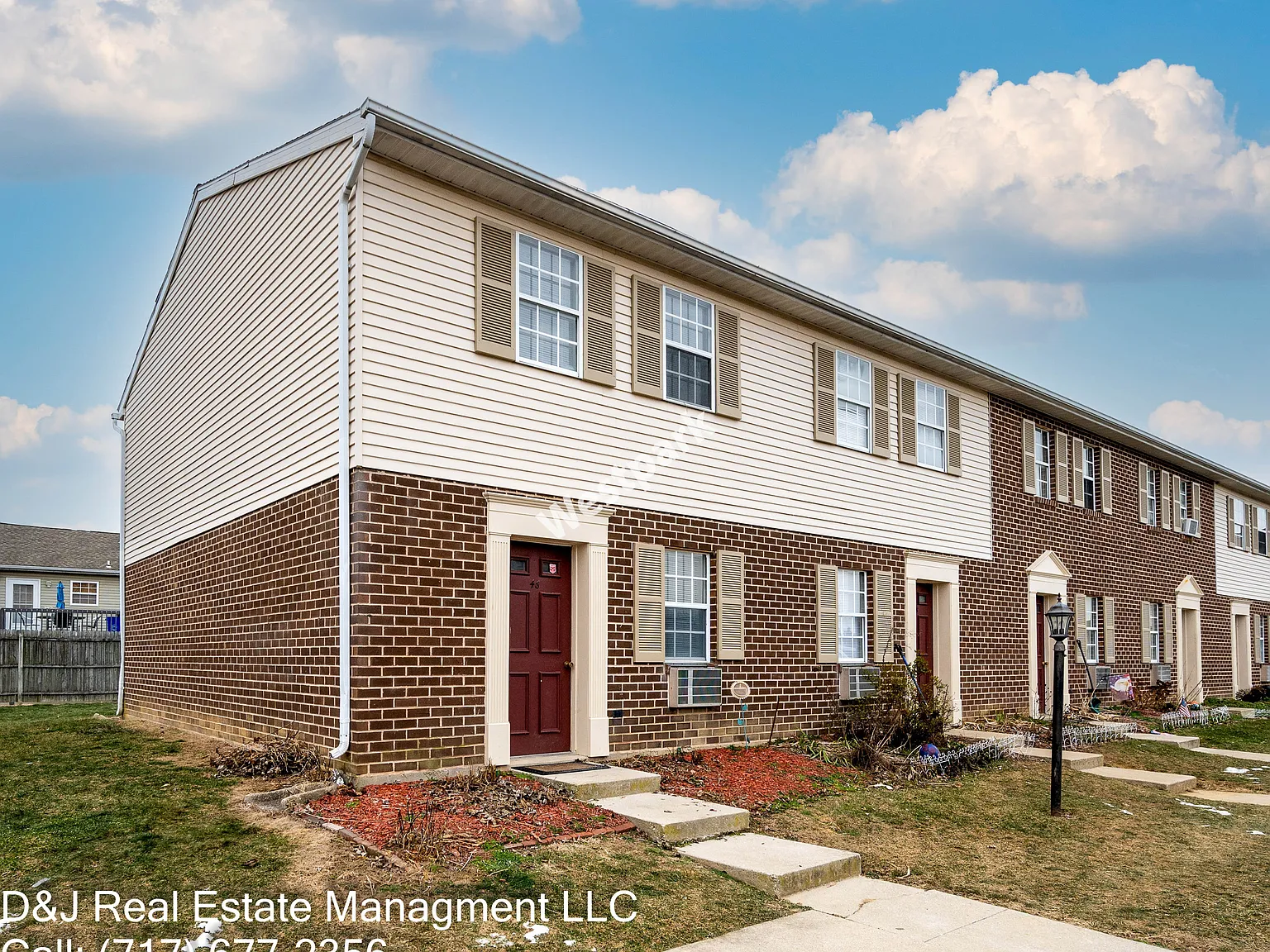 2 bed, 1000 sqft, $1,395 — Photo 1