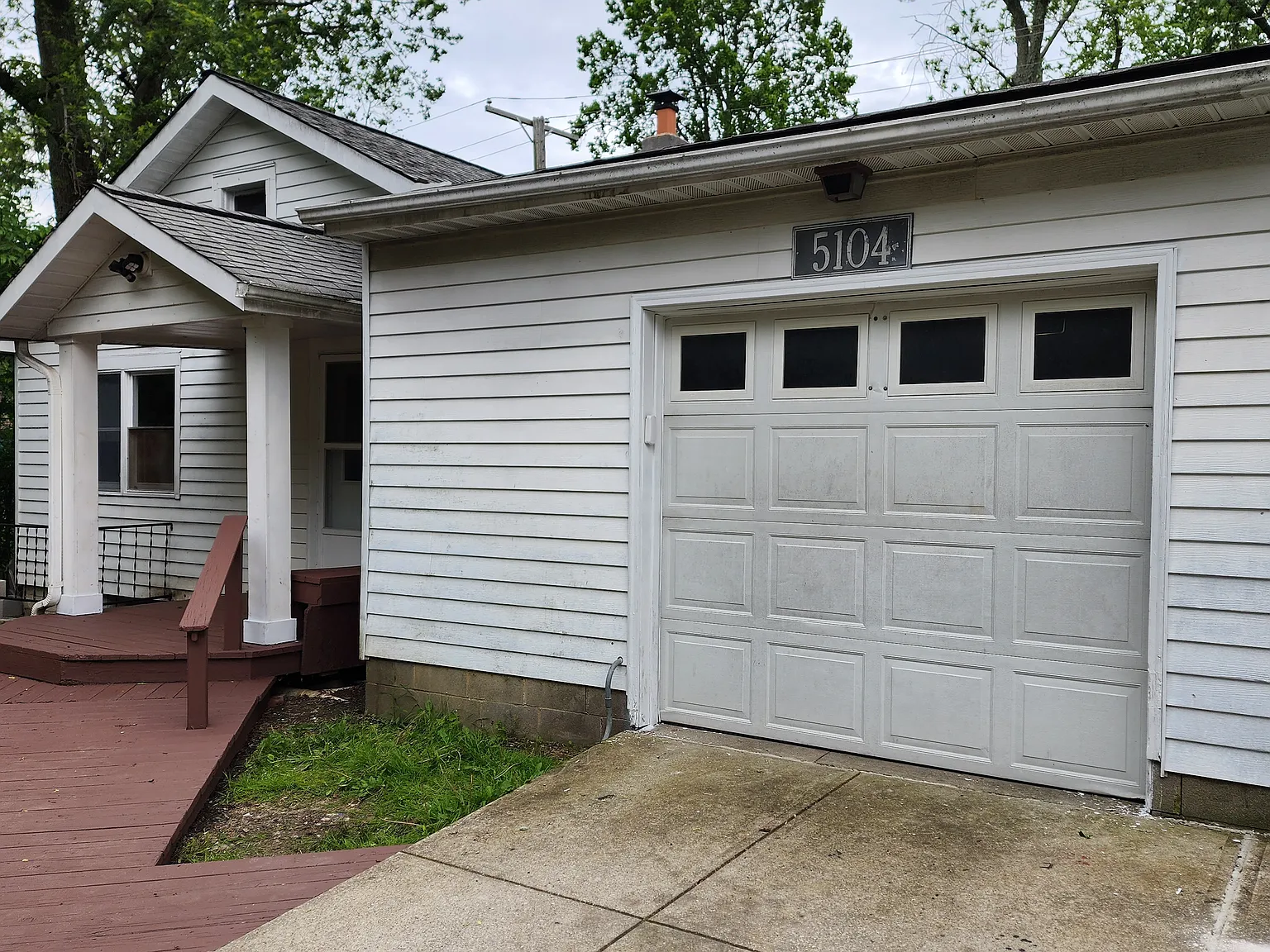 3 bed, 1200 sqft, $1,800 — Photo 2