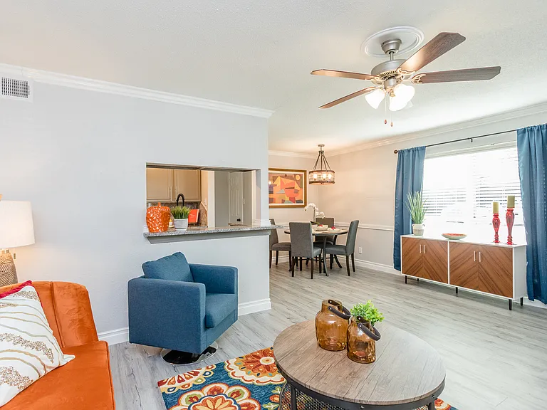 Casa Verde Apartments — Photo 12