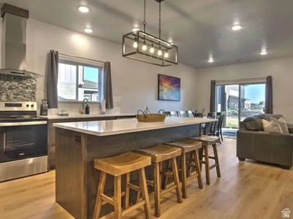 140 W 150 S, Garden City, UT 84028