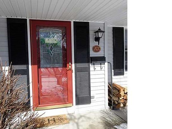 2nd image of 200 Norwood Dr