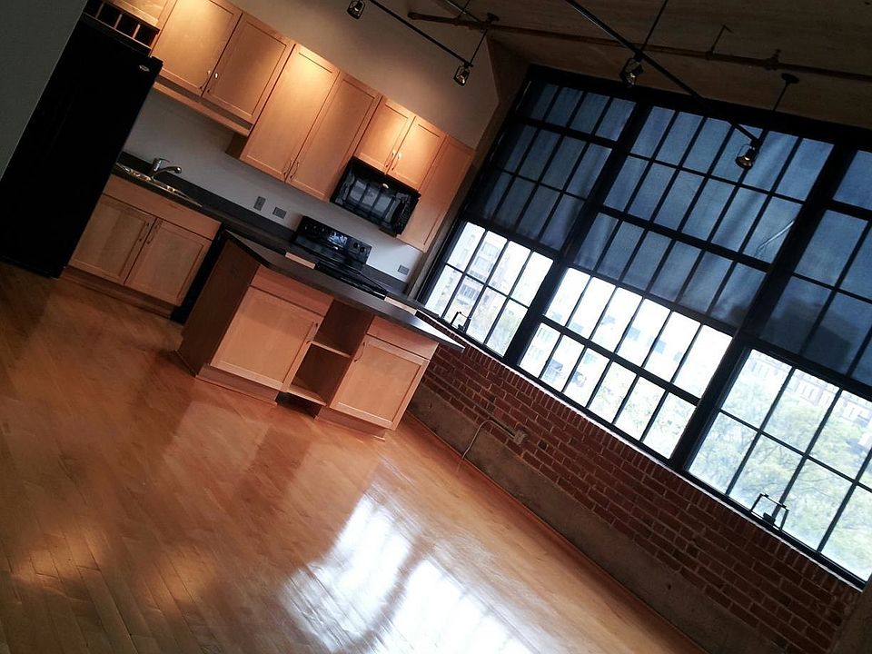 1st image of 2034 Lucas Ave APT 203