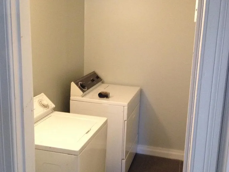 823 Marina St — Photo 5