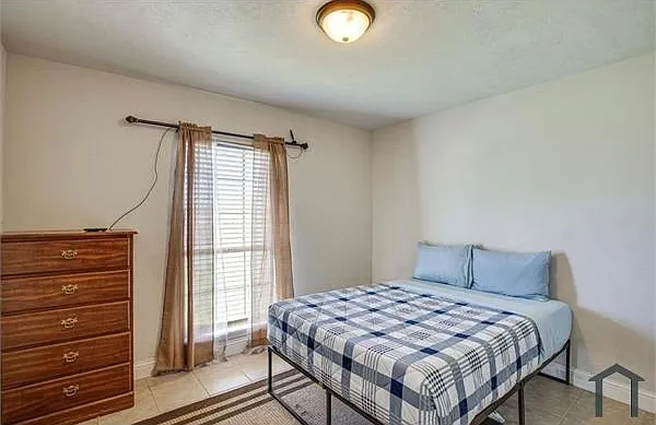 4701 Bayport Dr — Photo 15