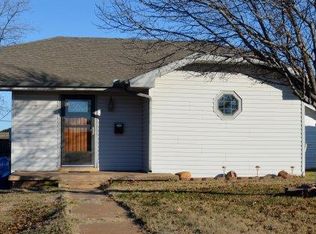 503 N Market St, Cordell, OK 73632