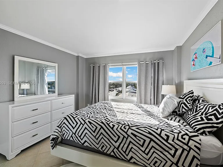 2900 NE 30th St #7G — Photo 9
