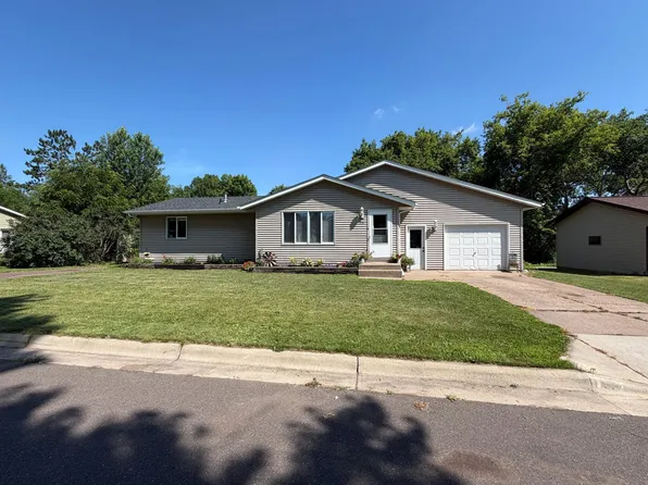 418 1st St, Sandstone, MN 55072