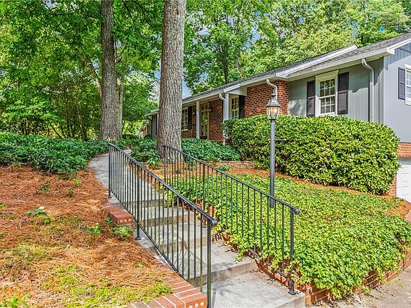 4th image of 1837 Turfwood Dr