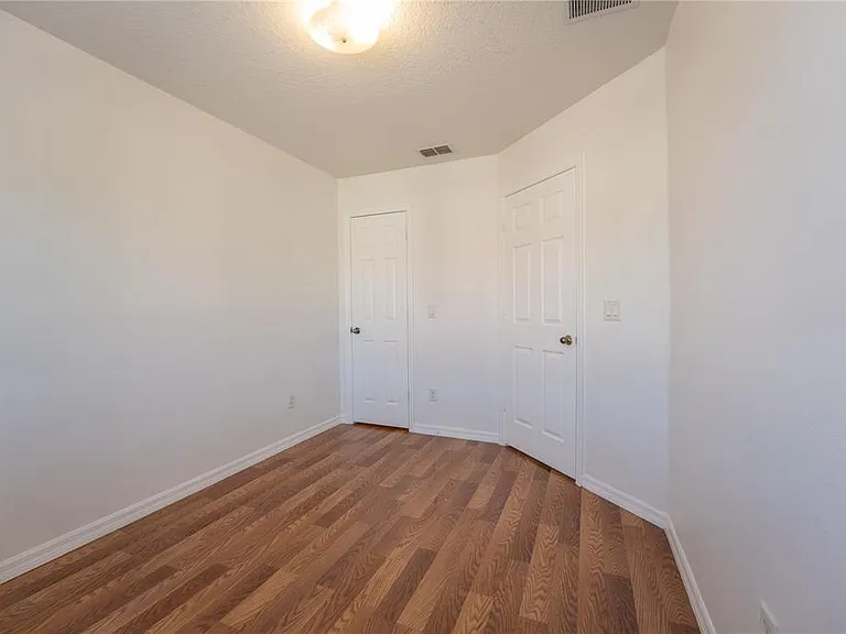 4712 Hemingway House St — Photo 16