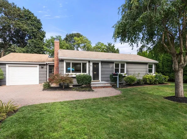 19 Wellesley Rd, Natick, MA 01760