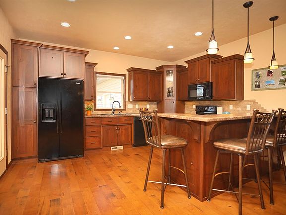 4th image of W5257 Waterview Dr
