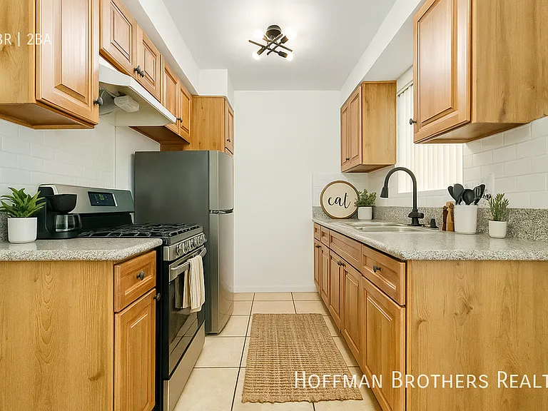 6561 Fulton Ave #13 — Photo 1