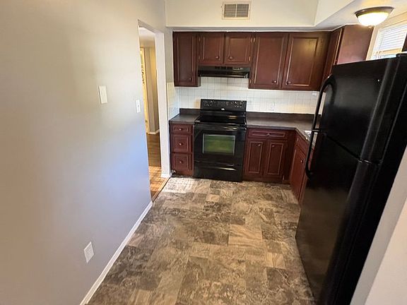 4th image of 919 W Crestwood Dr APT A3
