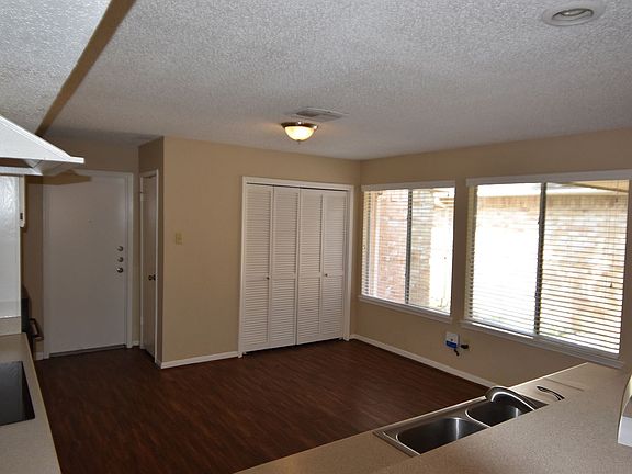5th image of 12718 Ashford Knoll Dr