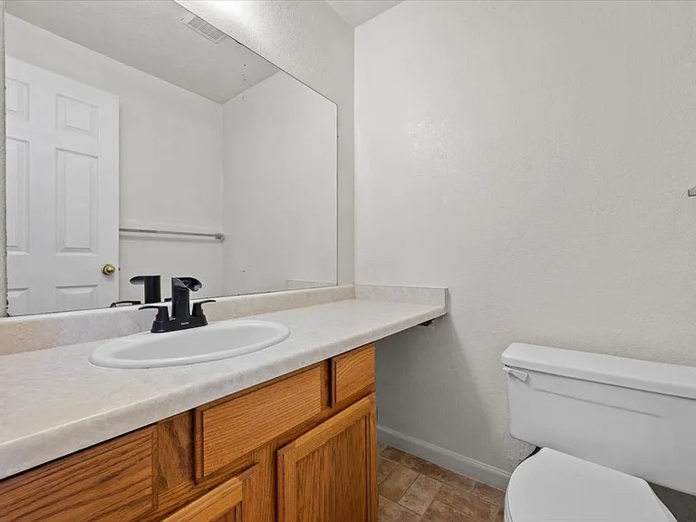 724 W 1720 N #103 — Photo 15