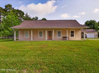 1200 Taranto St, Waveland, MS 39576