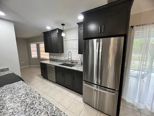 2 bed, 2.0 bath, 1030 sqft, $1,600 — Photo 4