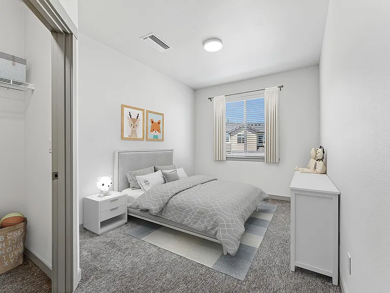 Titan Hill Townhomes — Photo 9