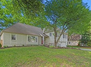 4508 W 91st St, Prairie Village, KS 66207