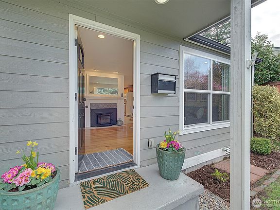 2nd image of 7940 17th Avenue SW