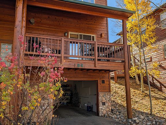 3rd image of 94 Lookout Ridge Dr