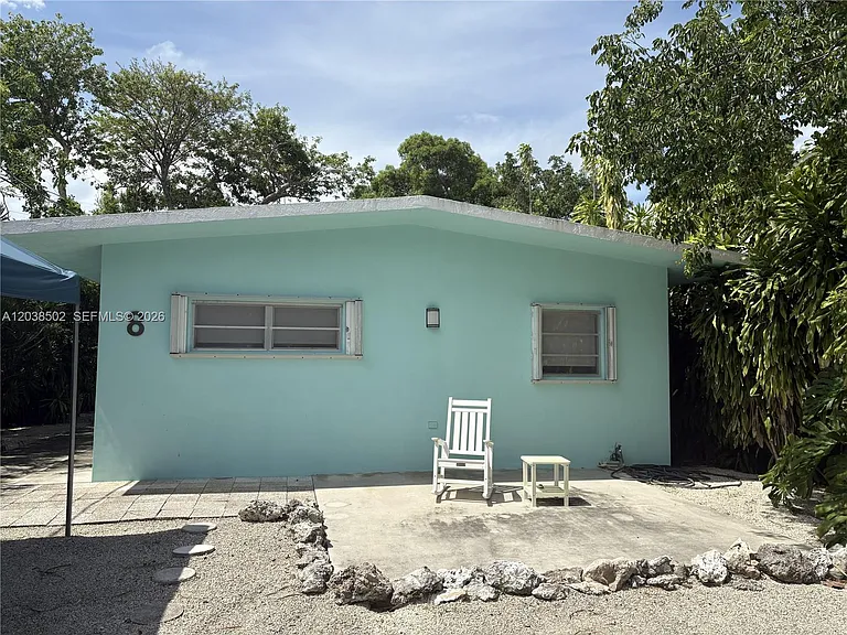 8 Jewfish Ave — Photo 2
