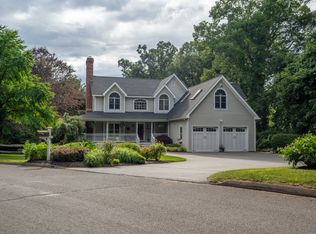 1 Laurel Hollow Rd, Guilford, CT 06437