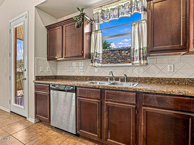 4769 Joseph Rodriguez Dr — Photo 13