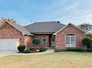 139 Beaver Creek Ln, Maumelle, AR 72113