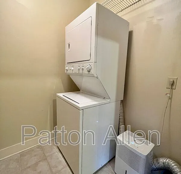 9 Kenilworth Knl #303 — Photo 15