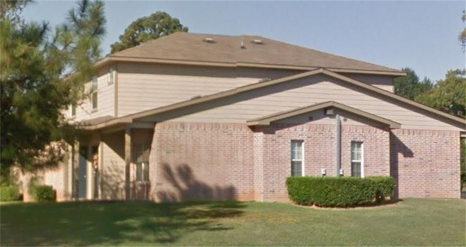 2nd image of 751 Kilgore Dr