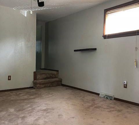 5th image of 833 McKinley Ave