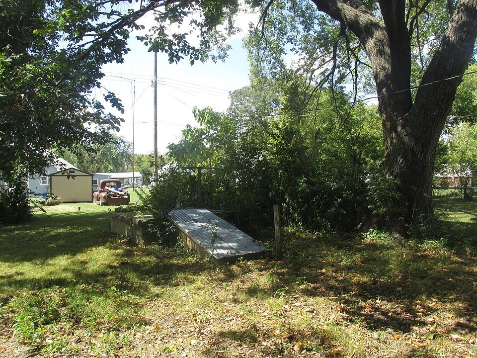 2nd image of 1312 Read Ave