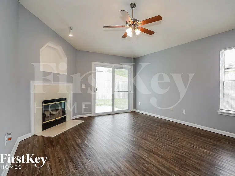 2942 Biloxi Trl — Photo 3