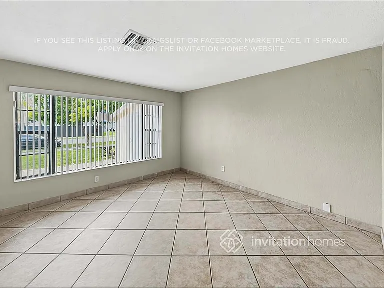 4511 SW 102nd Pl — Photo 5