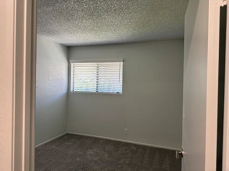 23002 Village Dr — Photo 13