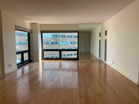 Rented by iAdvise Real Estate LLC | media 26