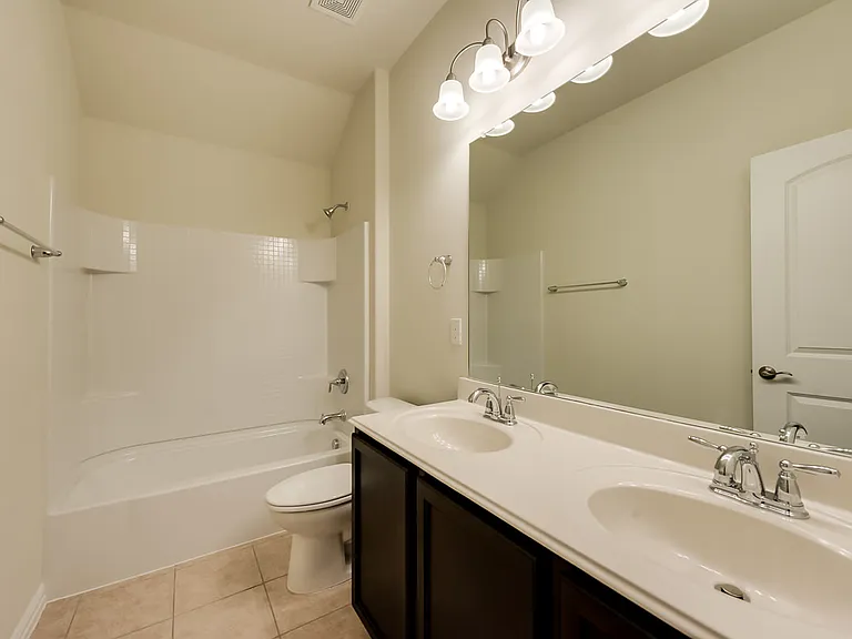 6812 Lighthouse Ln — Photo 3