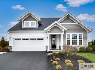 14 Galerie Ct, Monroe Township, NJ 08831
