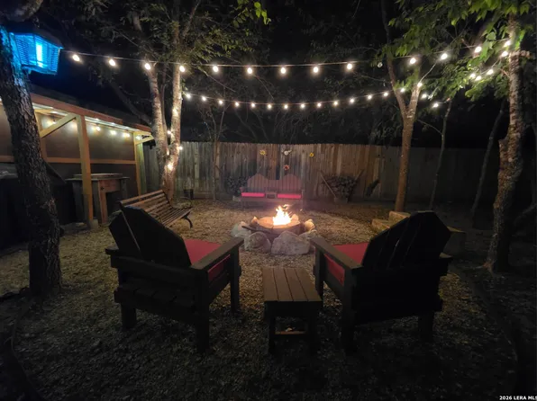 181 County Road 6842, Lytle, TX 78052