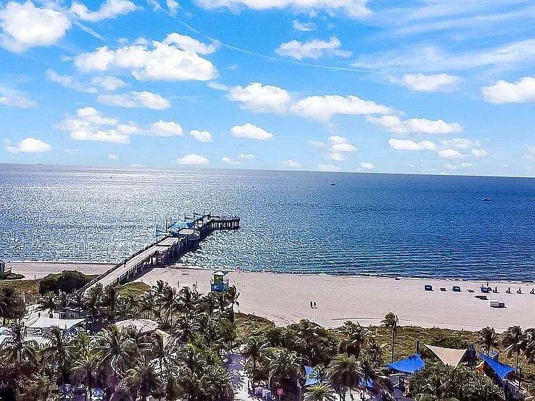 133 N Pompano Beach Blvd #204 — Photo 28