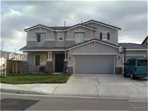 2842 Emerald Ln photo 1