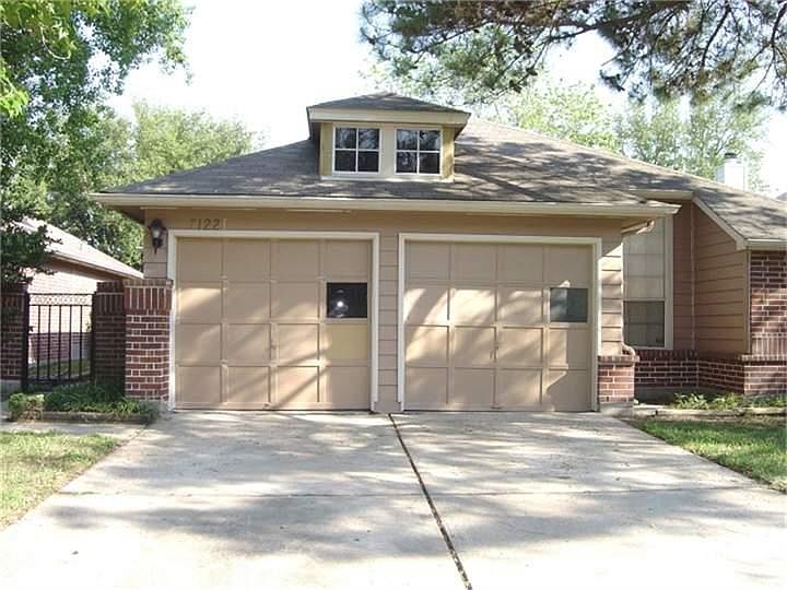 1st image of 7122 River Garden Dr